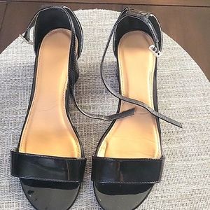 BP 2" block heel sandals in black